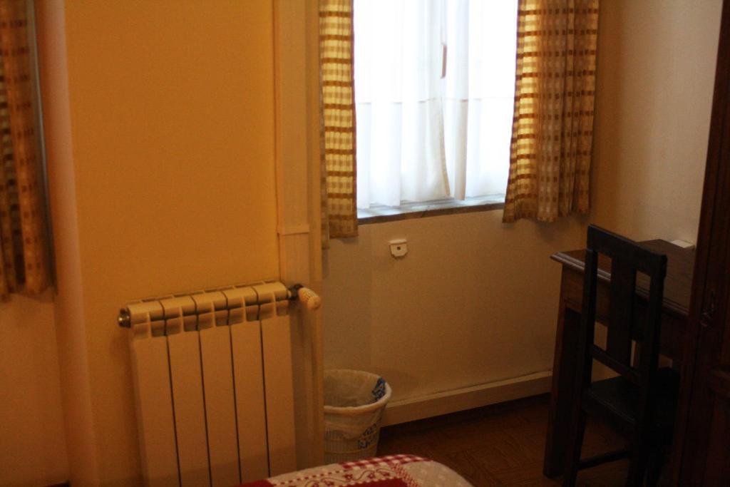 Duas Nacoes Guest House OOporto Rum bild